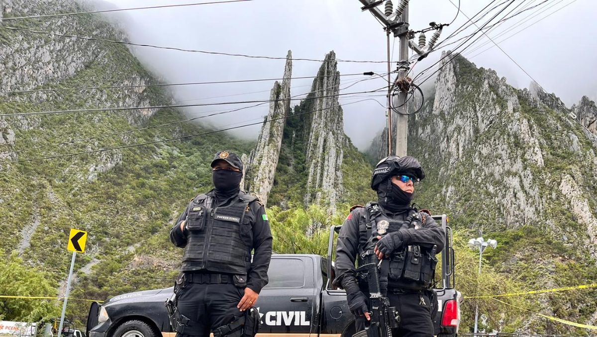 Desalojamiento a familias en la Huasteca Santa Catarina/Jorge Lopez