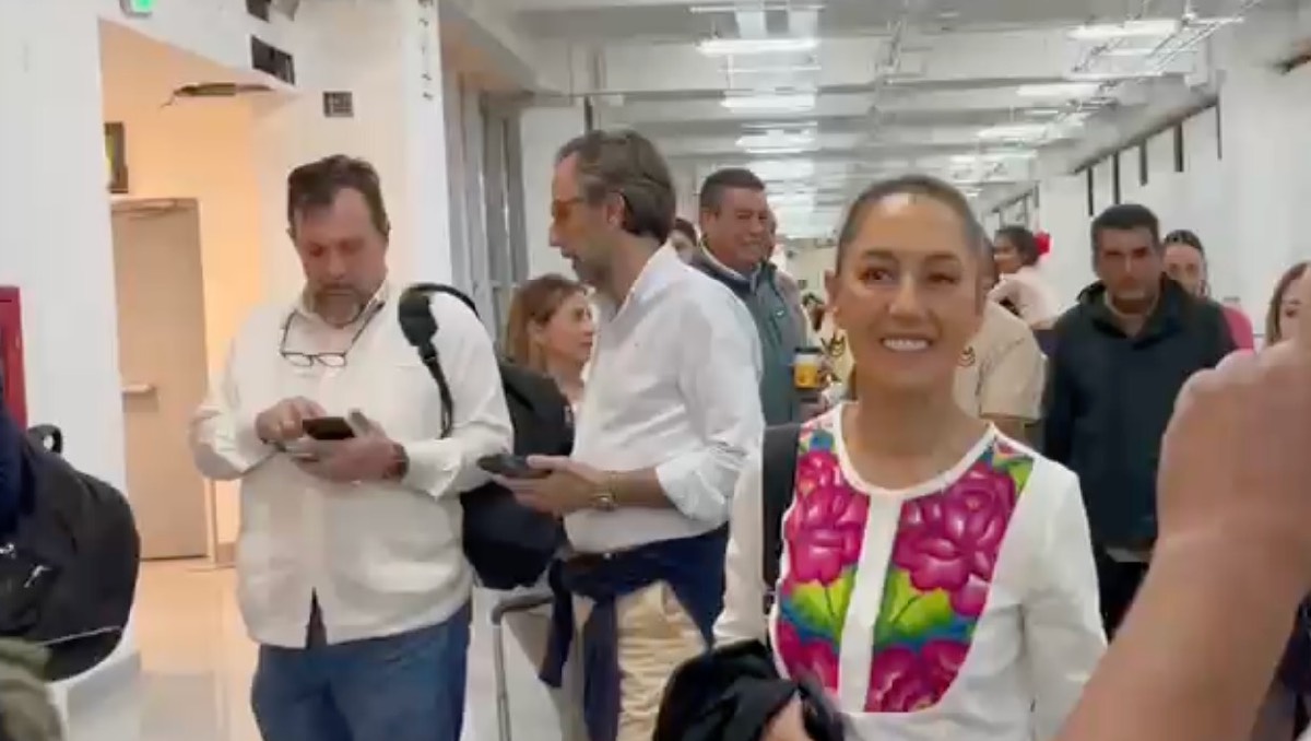 Retraso en vuelo de Claudia Sheinbaum por mantenimiento en AICM