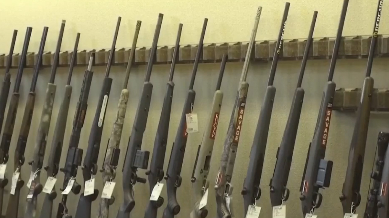 Más de 20 mil armas ilegales ingresan anualmente a México: ATF