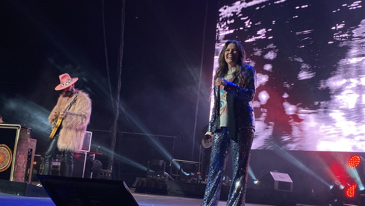 En concierto, Jesse & Joy le cantan al amor en Monterrey | Ángel Martínez e Ileana González