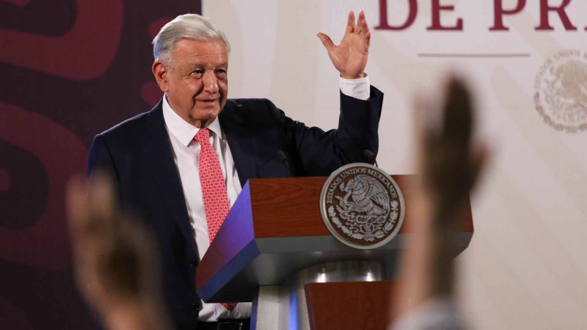 AMLO responde a Mike Pompeo tras críticas a sus reformas: “son puros inventos”