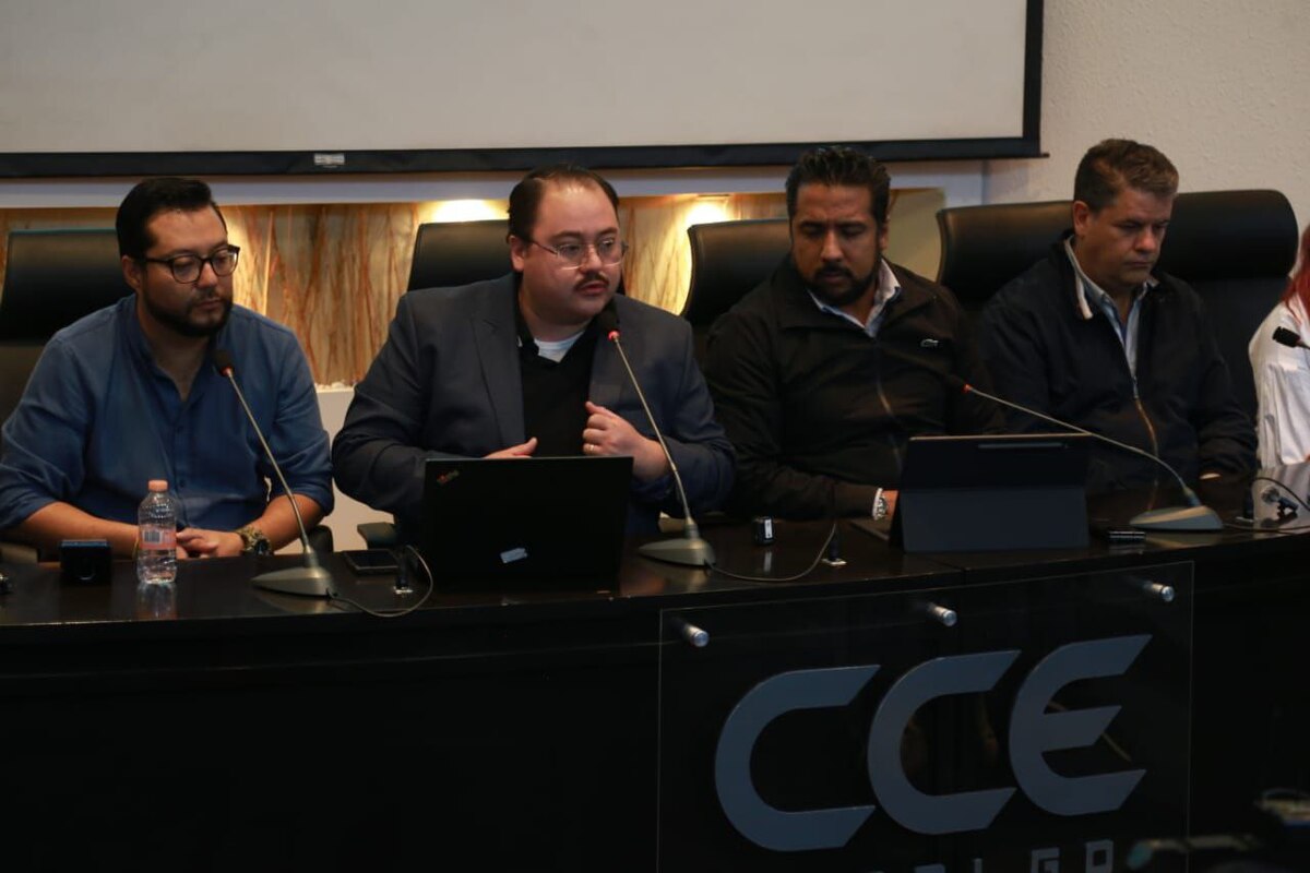 Dueños de establecimientos de Pachuca argumentan que las nuevas restricciones afectarían sus ingresos. (Jorge Sánchez)