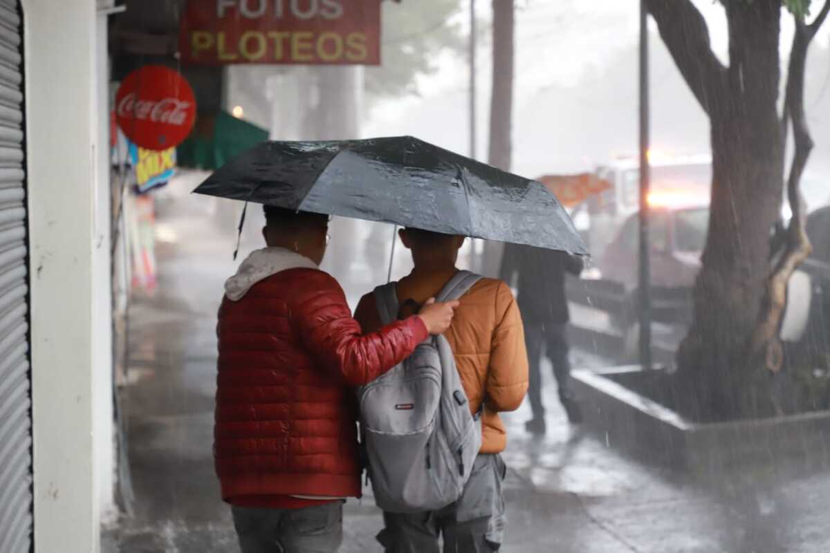 Se esperan lluvias intensas en al menos 16 estados este martes. | Javier Ríos