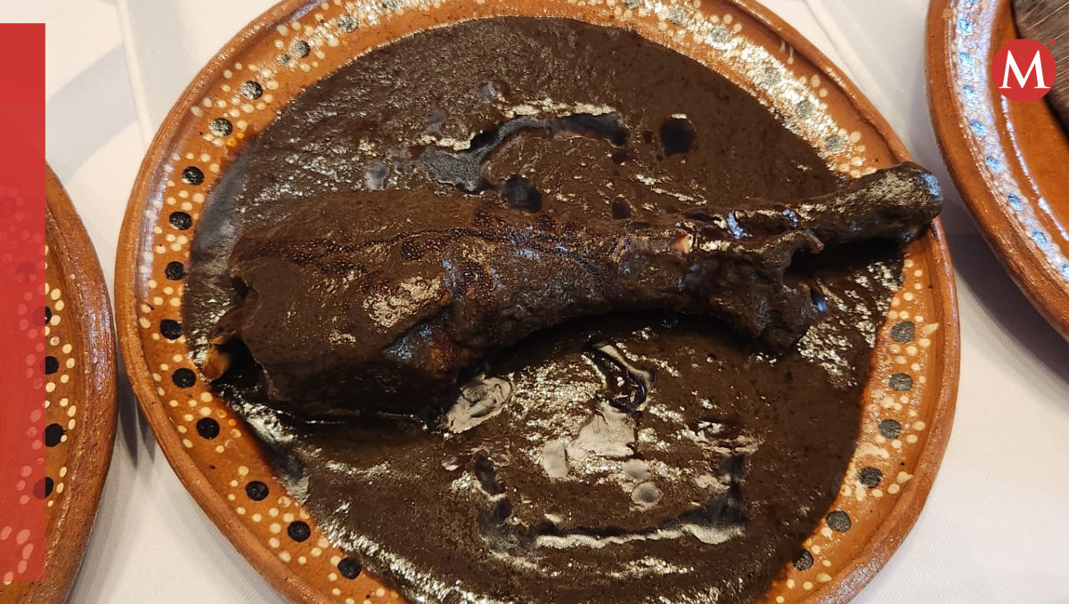 Feria del Mole de Guajolote en Atzala, Puebla | Leslie Mora