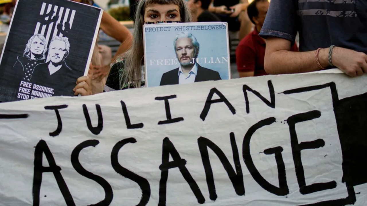 Julian Assange logra acuerdo con EU y queda en libertad