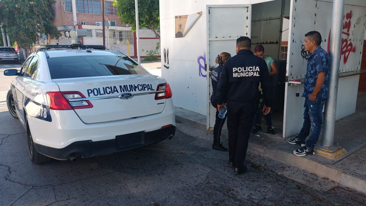 Asaltan puesto de gorditas en Torreón.