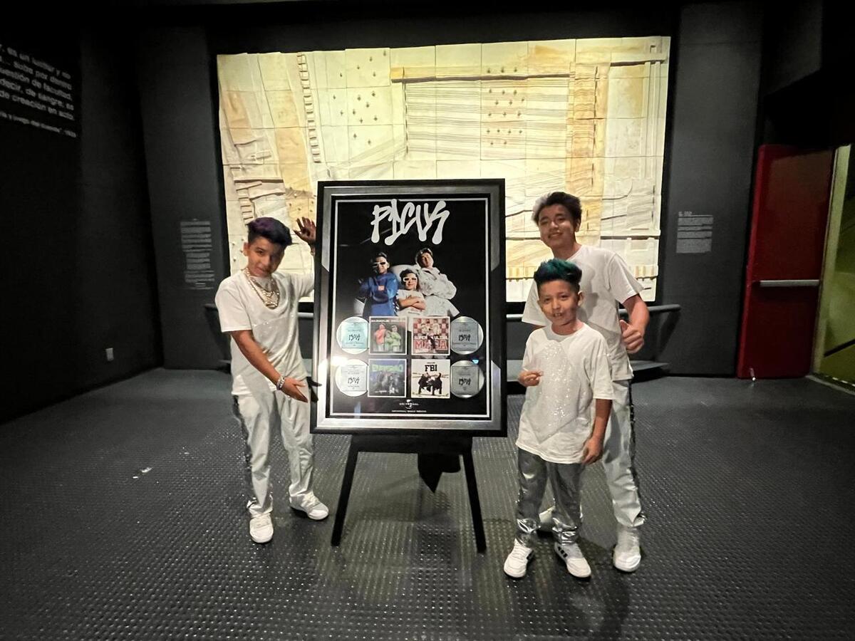 Los chicos de Picus recibieron varios reconocimientos antes de su show en el Auditorio Nacional / Lizbeth Cruz