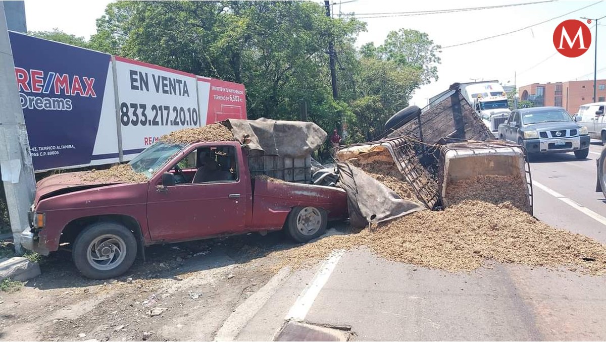 Choque y volcadura en avenidas de Altamira