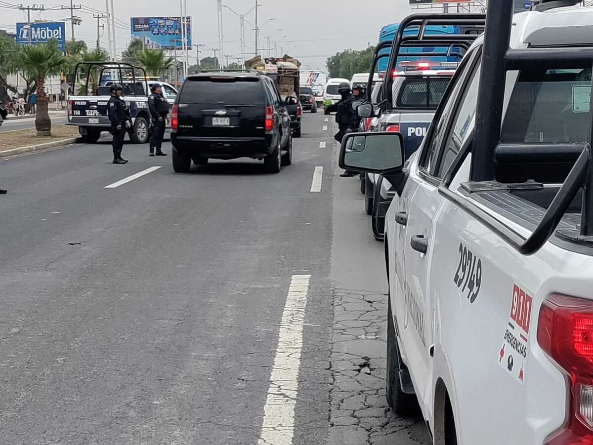 Guardia Nacional y autoridades locales durante el operativo migratorio en Tizayuca
