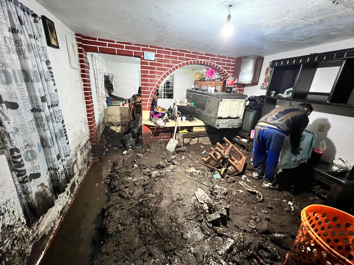 Fue alrededor de las 17:00 horas cuando el agua descendió con fuerza desde la zona alta del cerro | Especial
