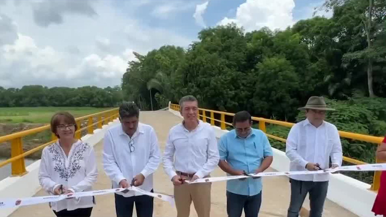 Rutilio Escandón inauguró los trabajos de construcción del puente "Las Morenas" en Chiapas
