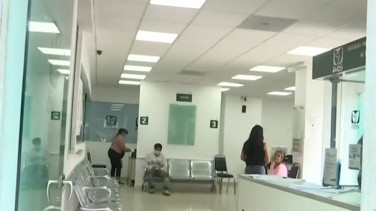 Trabajador del IPN atropellado durante manifestación sigue internado