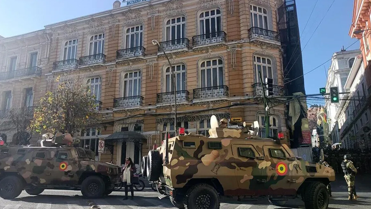 ¿En qué contexto se da el intento de golpe de Estado en Bolivia y cuáles serían sus repercusiones?