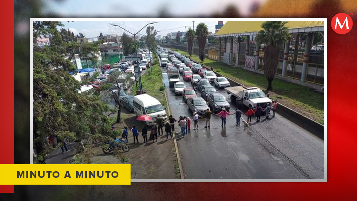 Vecinos se manifiestan en avenida Central por afectaciones de lluvias. Foto: (Especial)