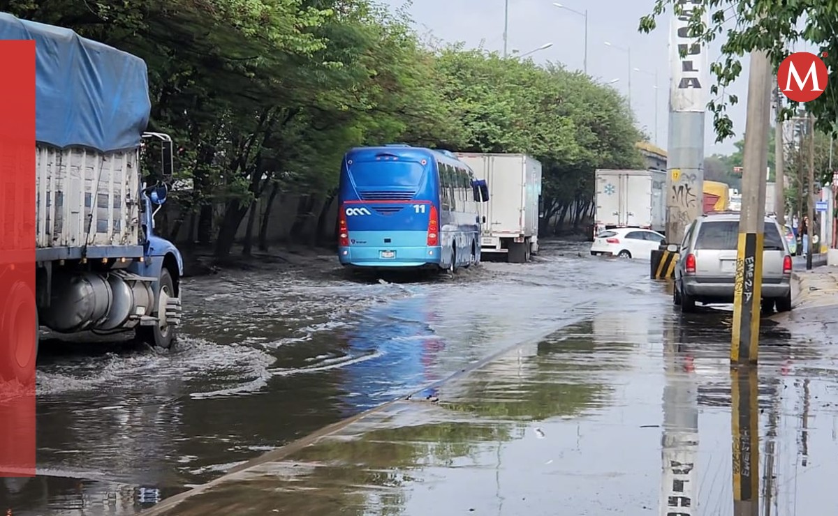 Avenida Río Seco y lateral de la avenida Lázaro Cárdenas en la colonia Colonial Tlaquepaque (Juan Carlos Munguía)