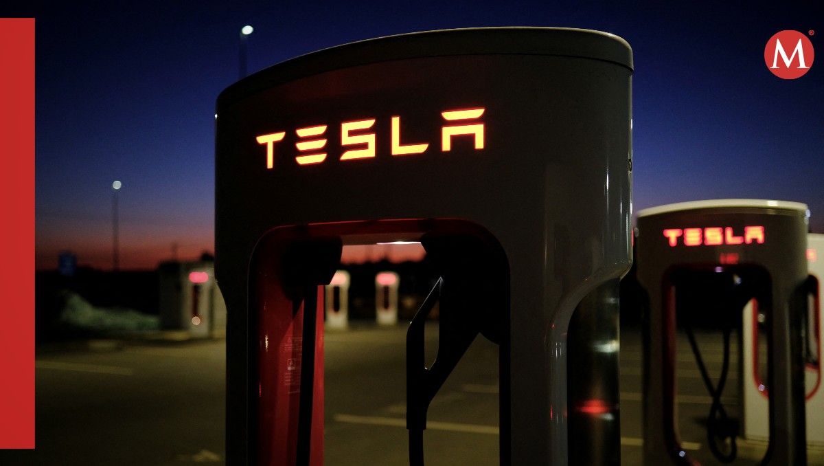 Cargadores de vehículos eléctricos Tesla en Xinzo de Limia, España. | Reuters
