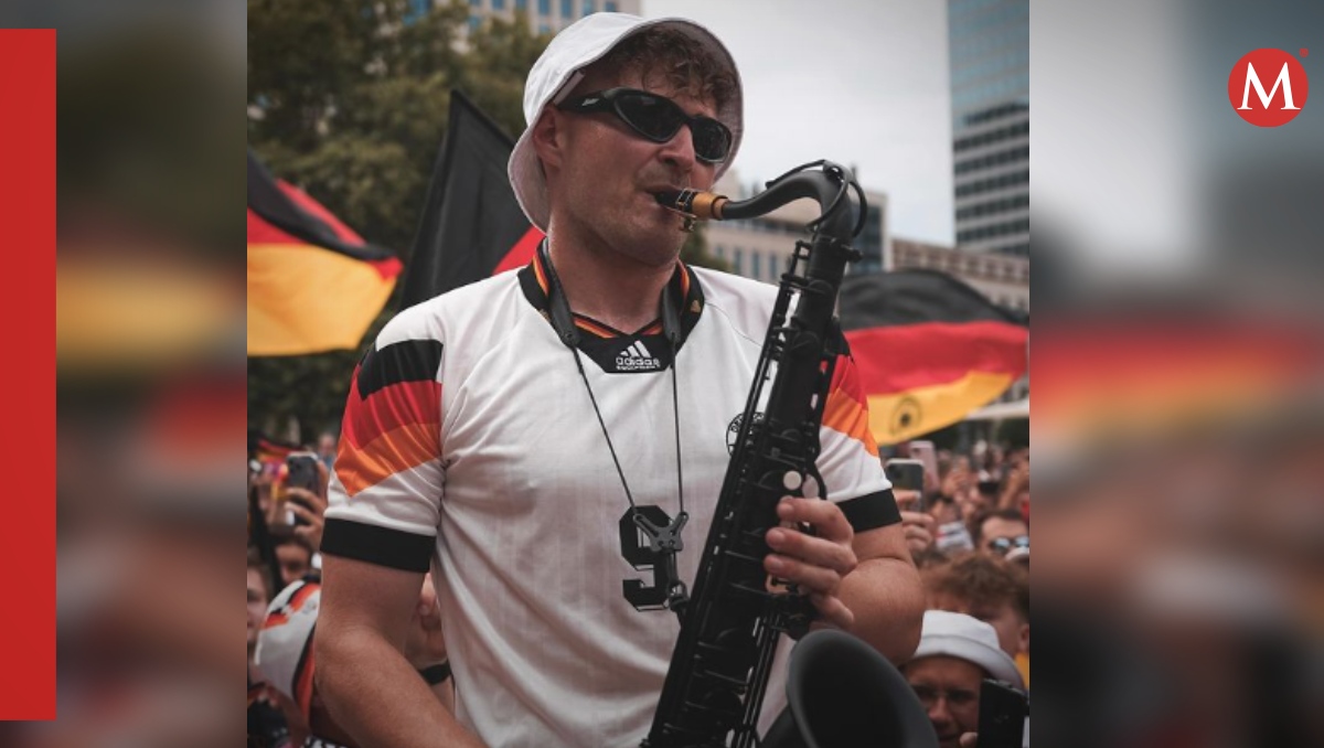André Schnura es un saxofonista que ha brillado como la estrella de esta Eurocopa 2024  apoyando a su selección con música