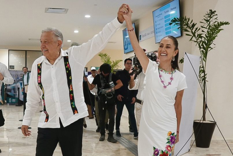 Andrés Manuel López Obrador y Claudia Sheinbaum. | Especial
