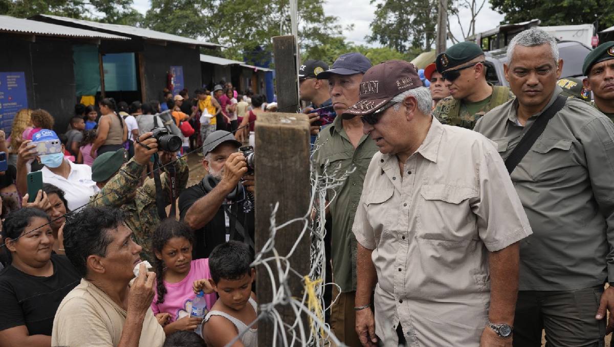 José Raúl Mulino asume la presidencia de Panamá con un enfoque en frenar la migración irregular / AP