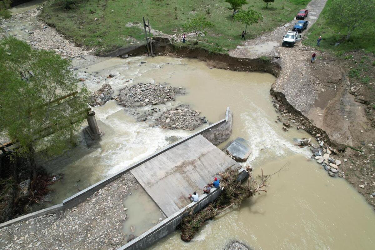 Las intensas lluvias provocaron el desbordamiento de los ríos e inundaciones en Actopan y Córdoba