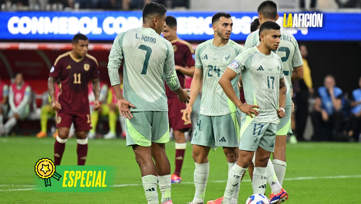 La Selección mexicana y su renovación generacional simulada (AFP)