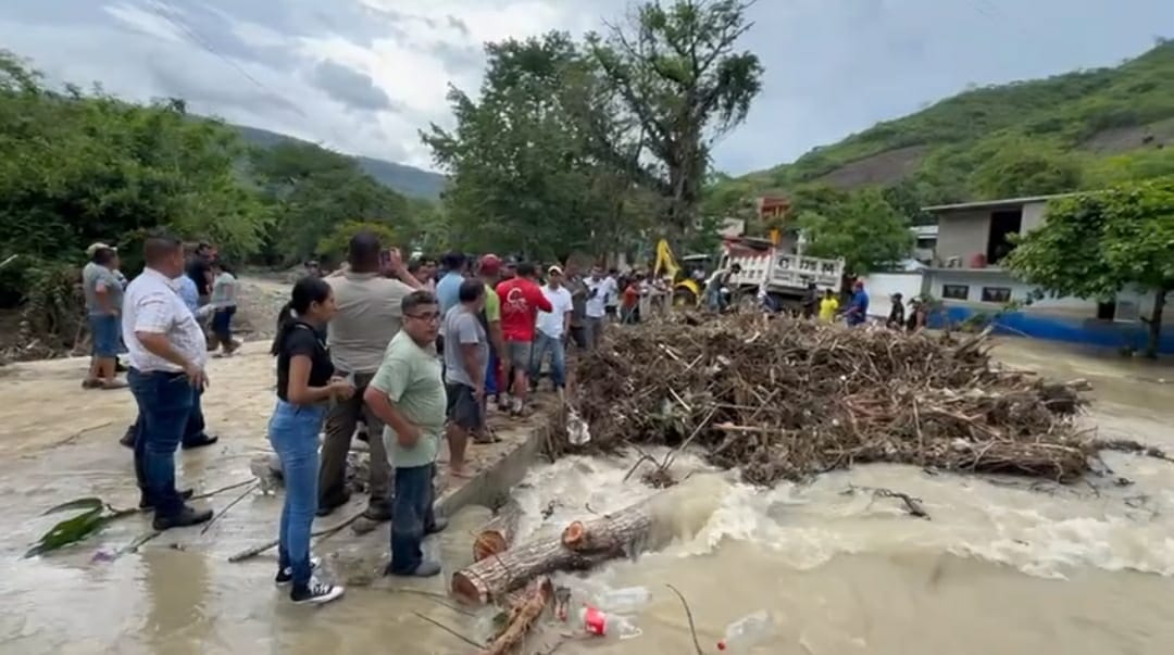 Afectaciones tras lluvias en Yahualica.