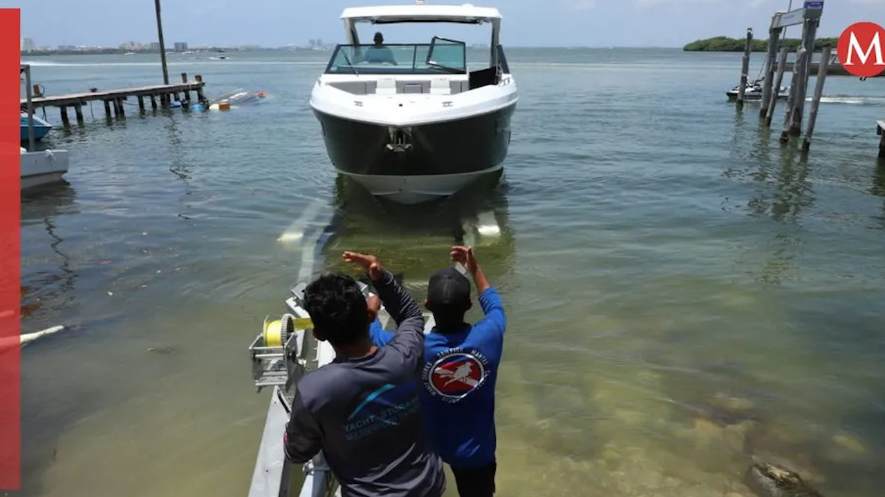 En Cancún, embarcaciones son resguardadas por llegada de 'Beryl'