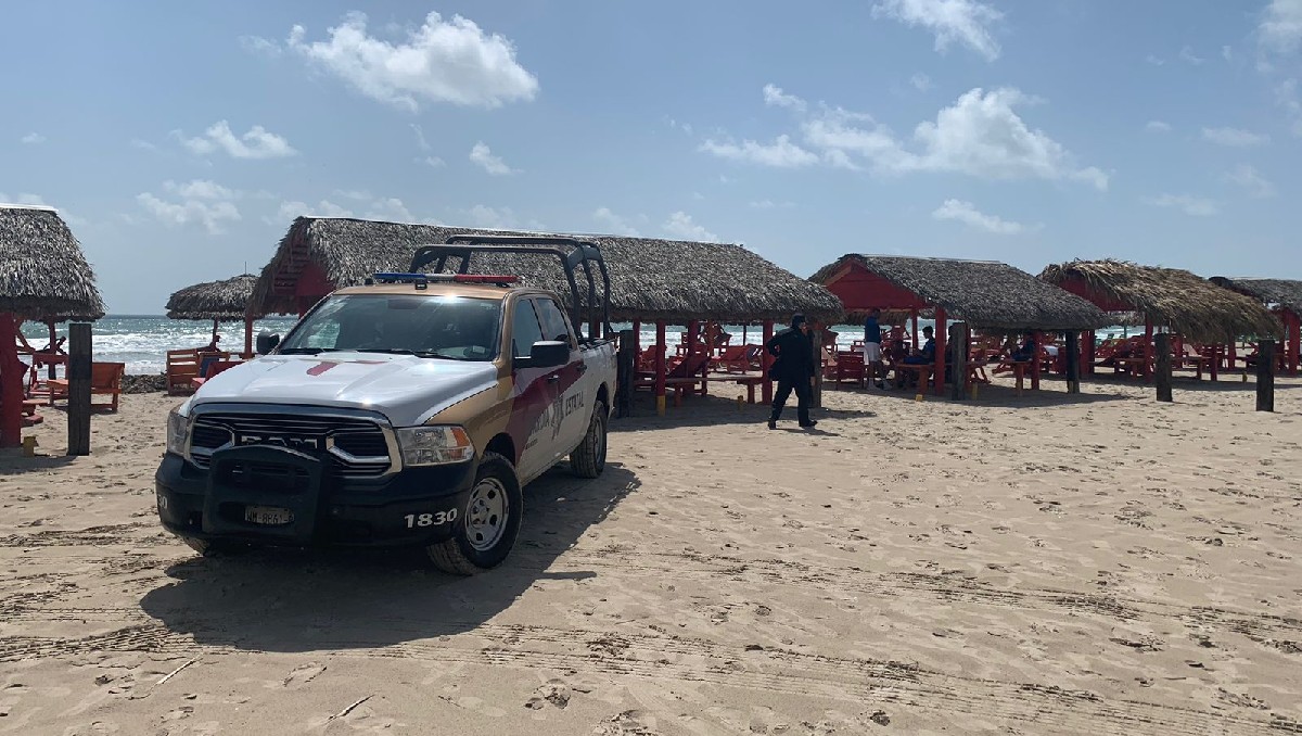 Guardia Estatal en playa Miramar. (Cortesía)