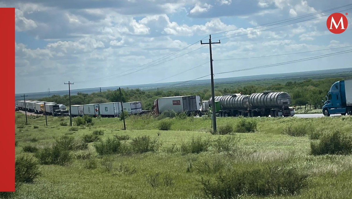 Bloqueos a carreteras en el norte de Tamaulipas dejaron perdidas económicas.