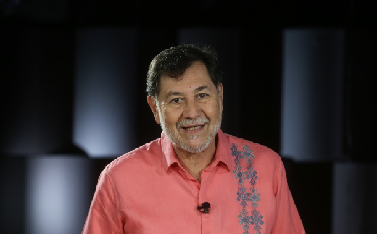 Gerardo Fernández Noroña, político y diputado mexicano.  Foto: Jorge Menéndez.