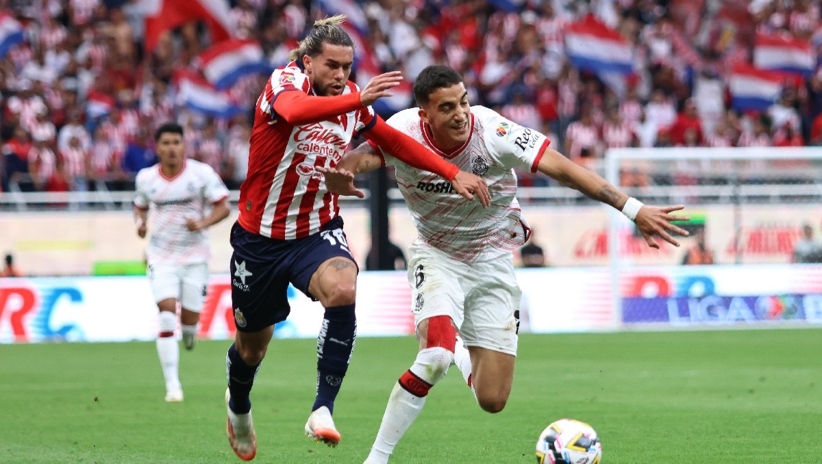 Pocas emociones dejó el Chivas vs Toluca (Imago7)