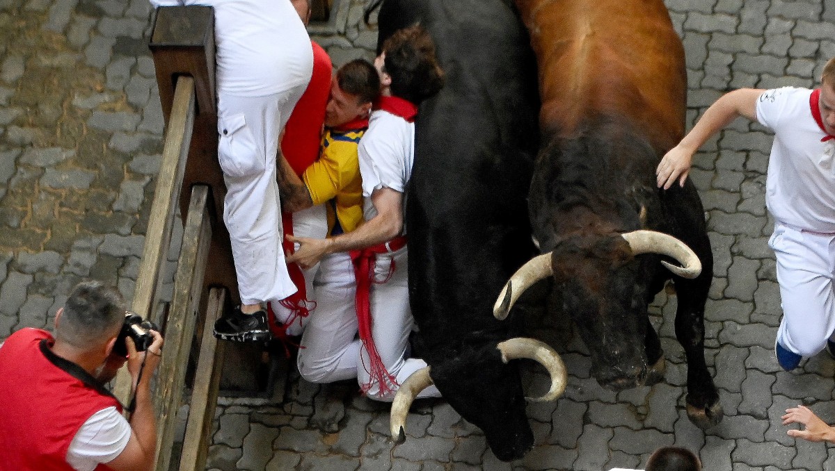 Seis heridos en el segundo encierro de toros de la fiesta española de San Fermín (AFP)