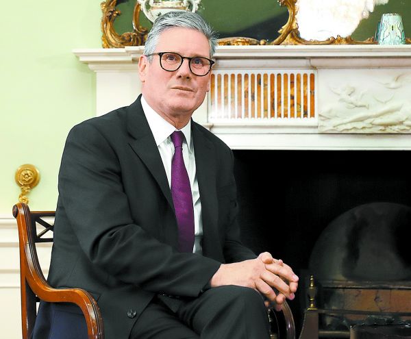 El líder de Reino Unido tiene que restaurar la confianza en la política. AP