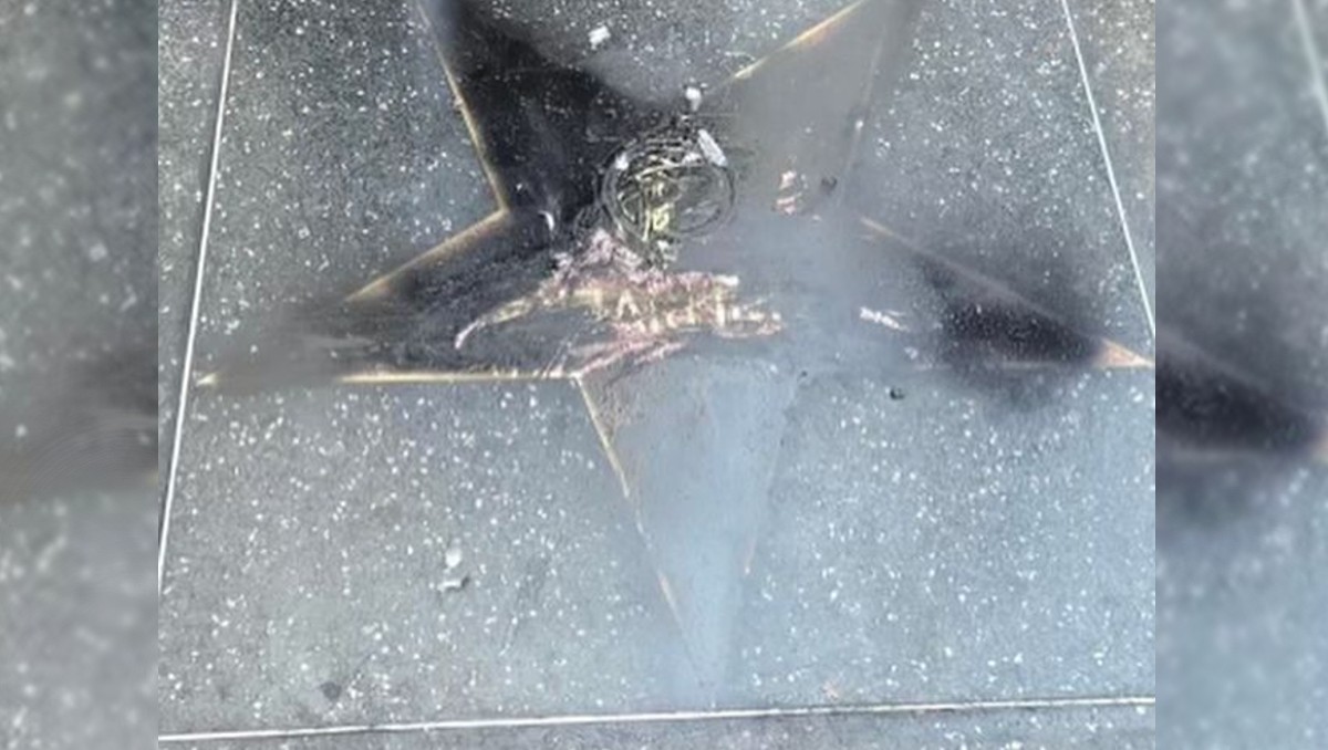 Vandalizan estrella de Jenni Rivera en Paseo de la Fama de Hollywood. Foto: Especial