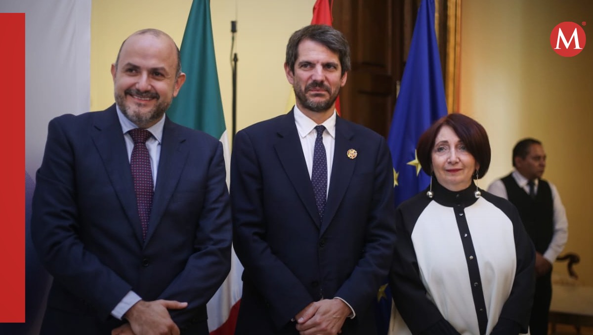 Ricardo Villanueva Lomelí , Ernest Urtasun y Marisol Schultz durante la conferencia | Araceli López