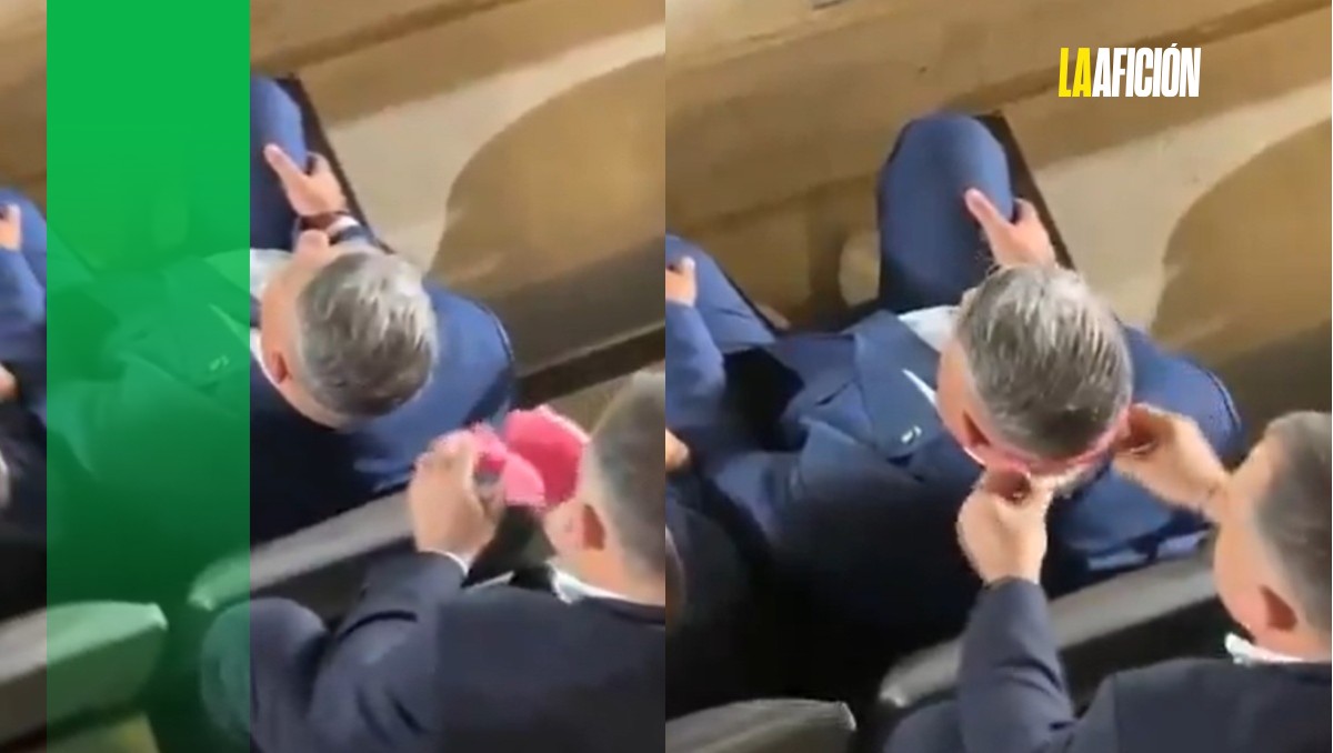 Presidente de la AFA es captado recibiendo un polémico capricho en partido de Argentina (Captura de pantalla)