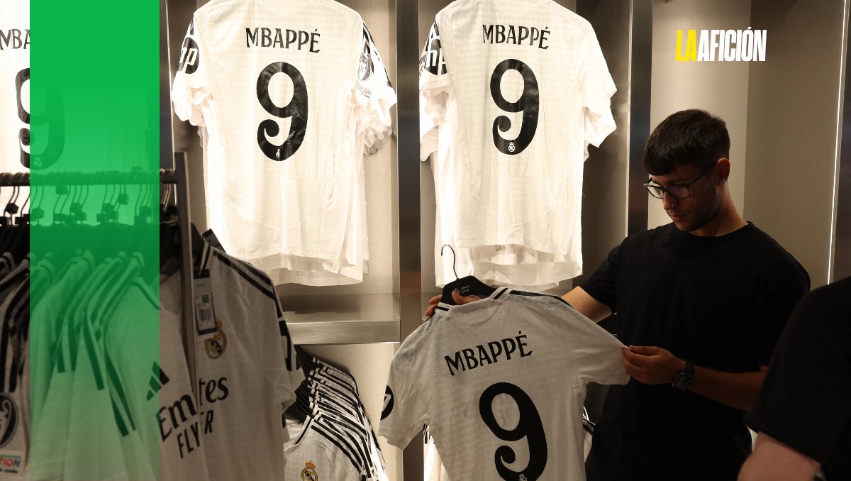 Aficionados del Real Madrid desatan la locura para comprar playera de Mbappé (AFP)