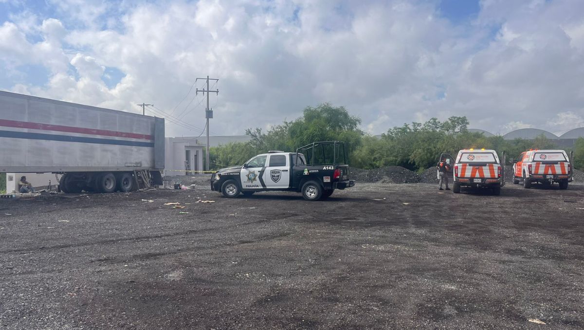 Protección Civil de Nuevo León y de Apodaca, así como policía municipal acudieron al sitio. Susana Paredes