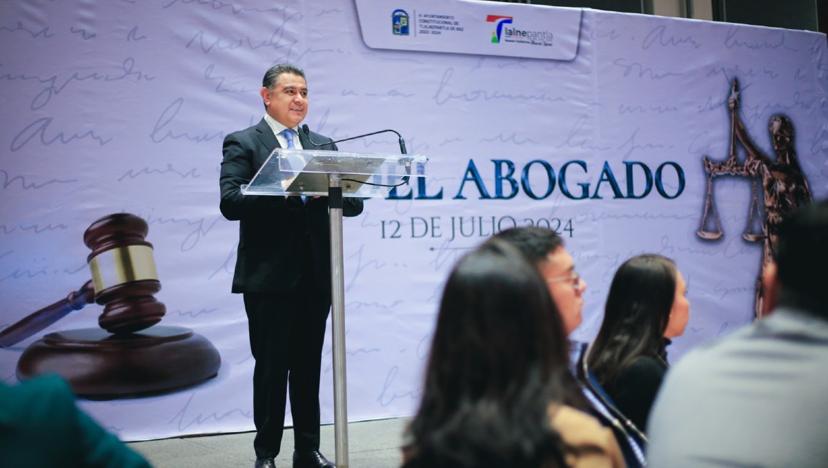 Tony Rodríguez realizó un festejo a los y las abogadas de Tlalnepantla | Especial