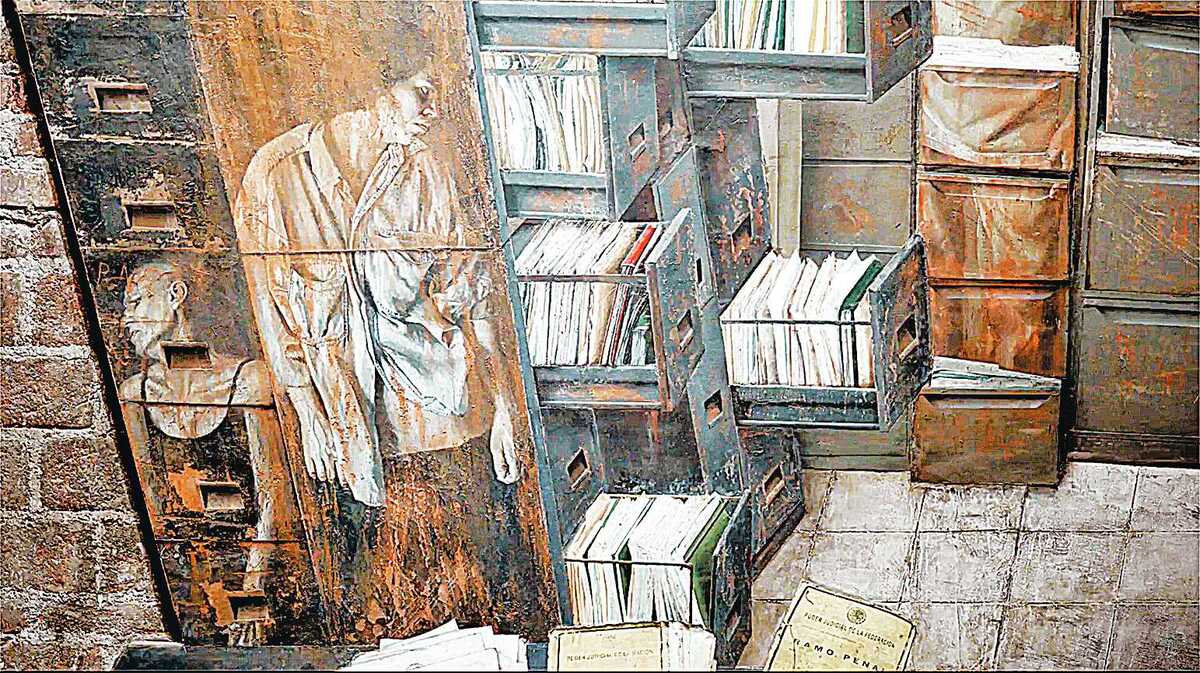 Mural Procesos Viciados, de Rafael Cauduro. Detective