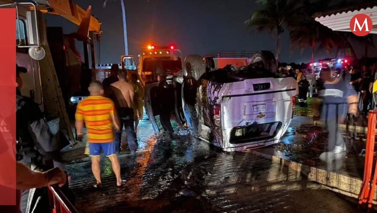 Los jóvenes murieron dentro de una camioneta suburban blanca. | Fluvio César Martínez