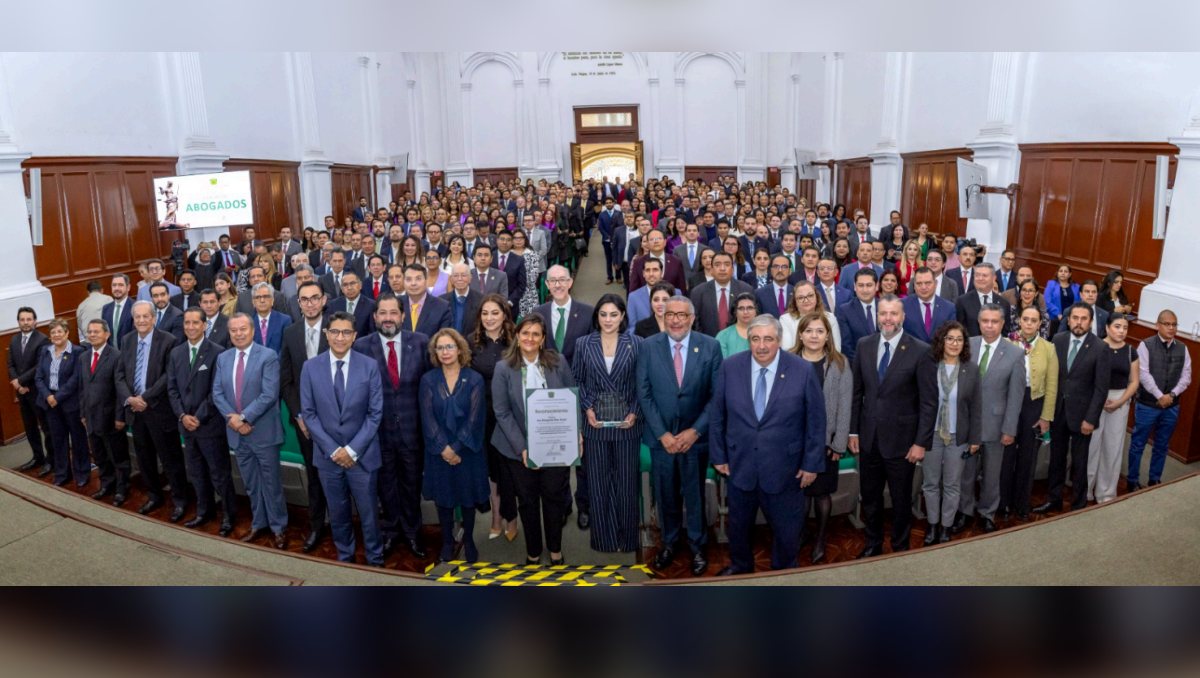 Abogacía, honestidad, integridad y ánimo de servir: Ríos Farjat. | Especial