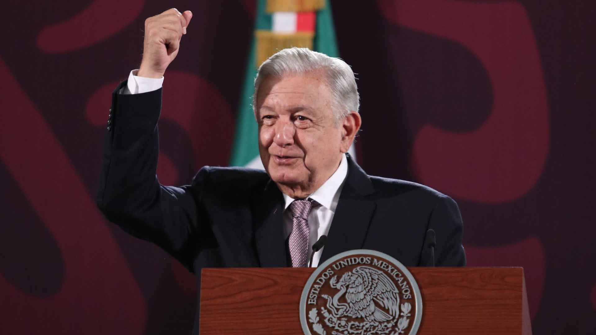 AMLO va por “clausura definitiva” de mina de Vulcan