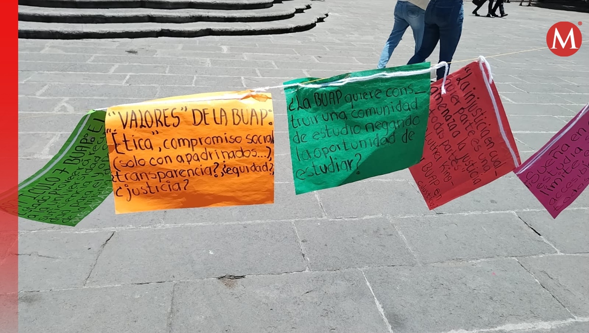 Colectivo Frente Estudiantil busca lugares en la BUAP para rechazados | Angélica Tenahua