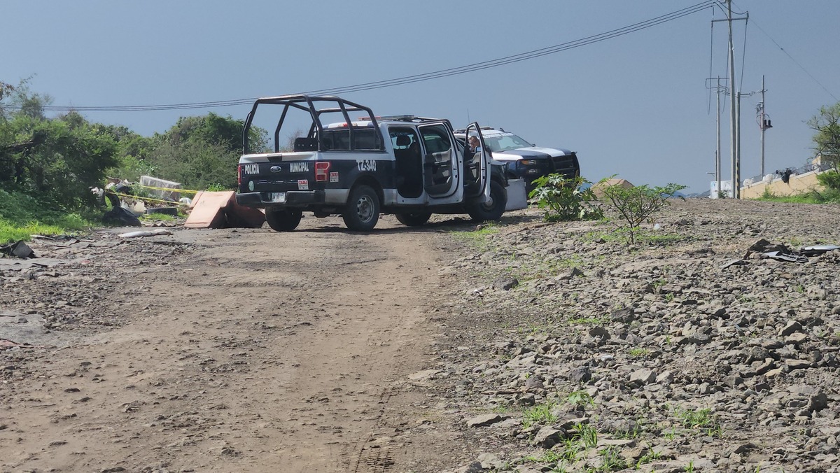 El cuerpo fue localizado en una brecha en el rancho Los Gallos. (Juan Carlos Munguía)