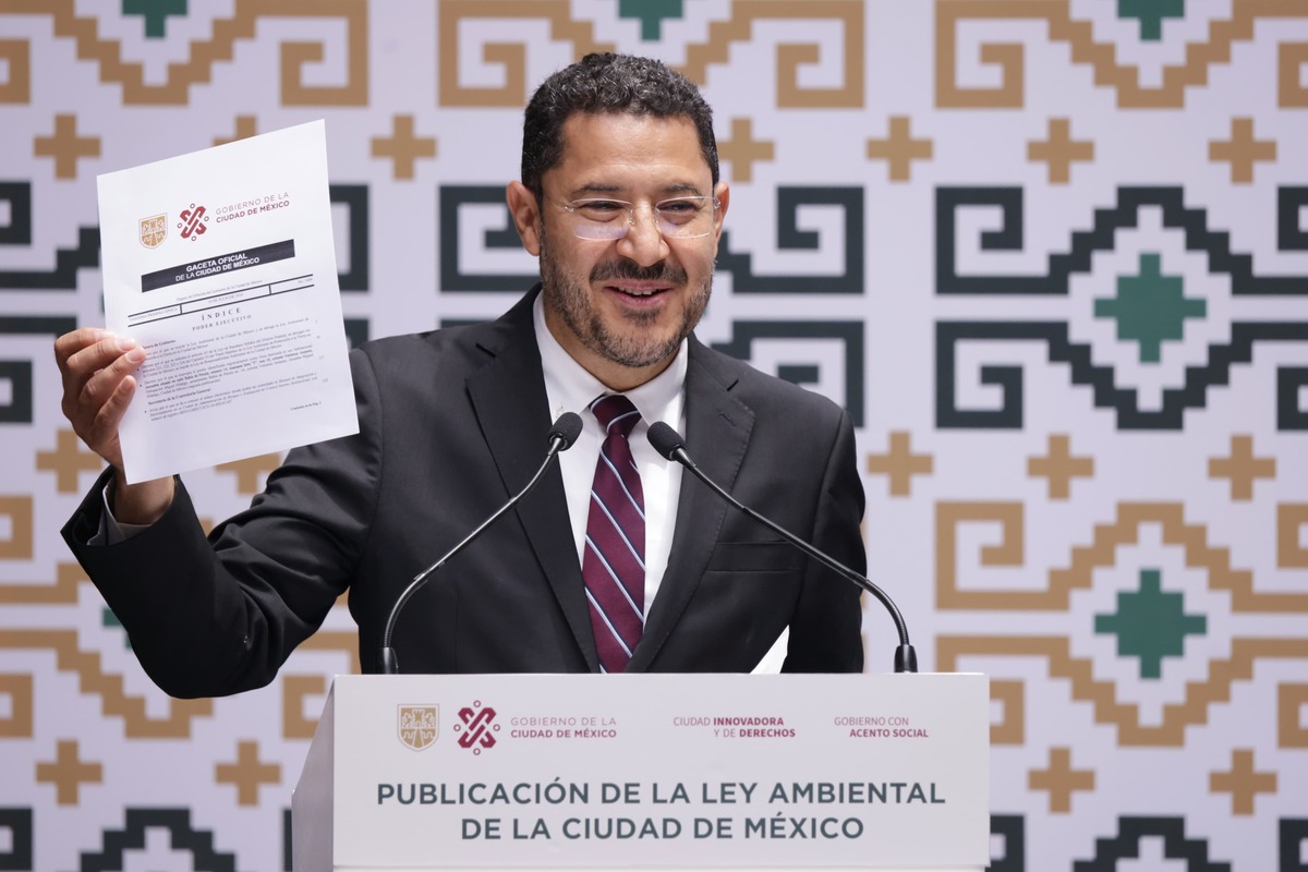 Martí Batres Guadarrama, destacó que la Ley prohíbe la privatización del agua | Especial
