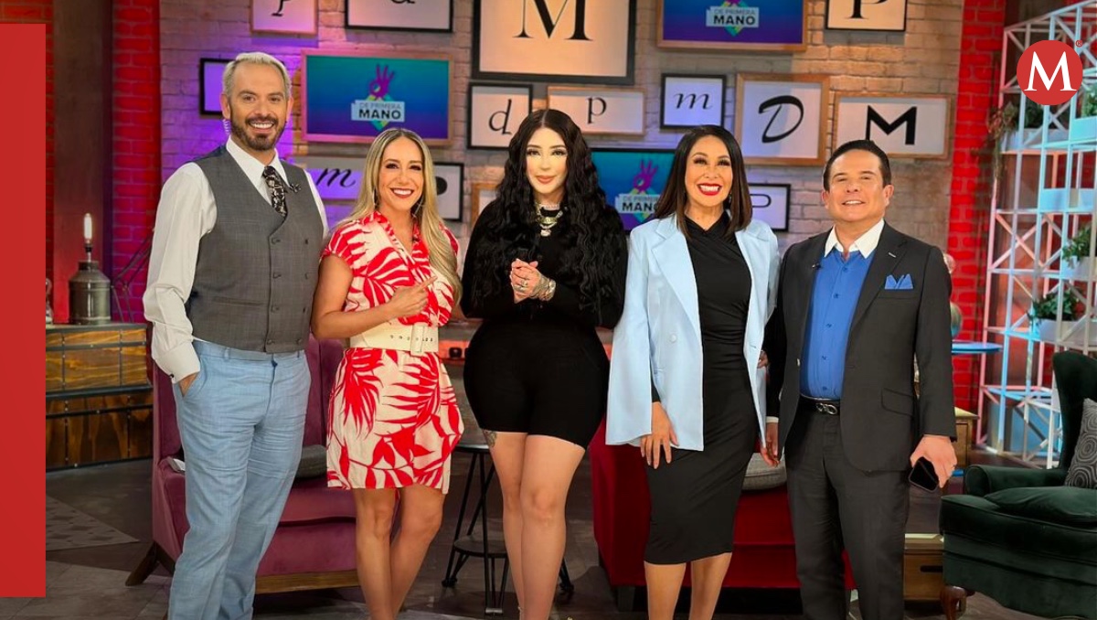 Bellakath acude a De Primera Mano y redes, los critican | ESPECIAL