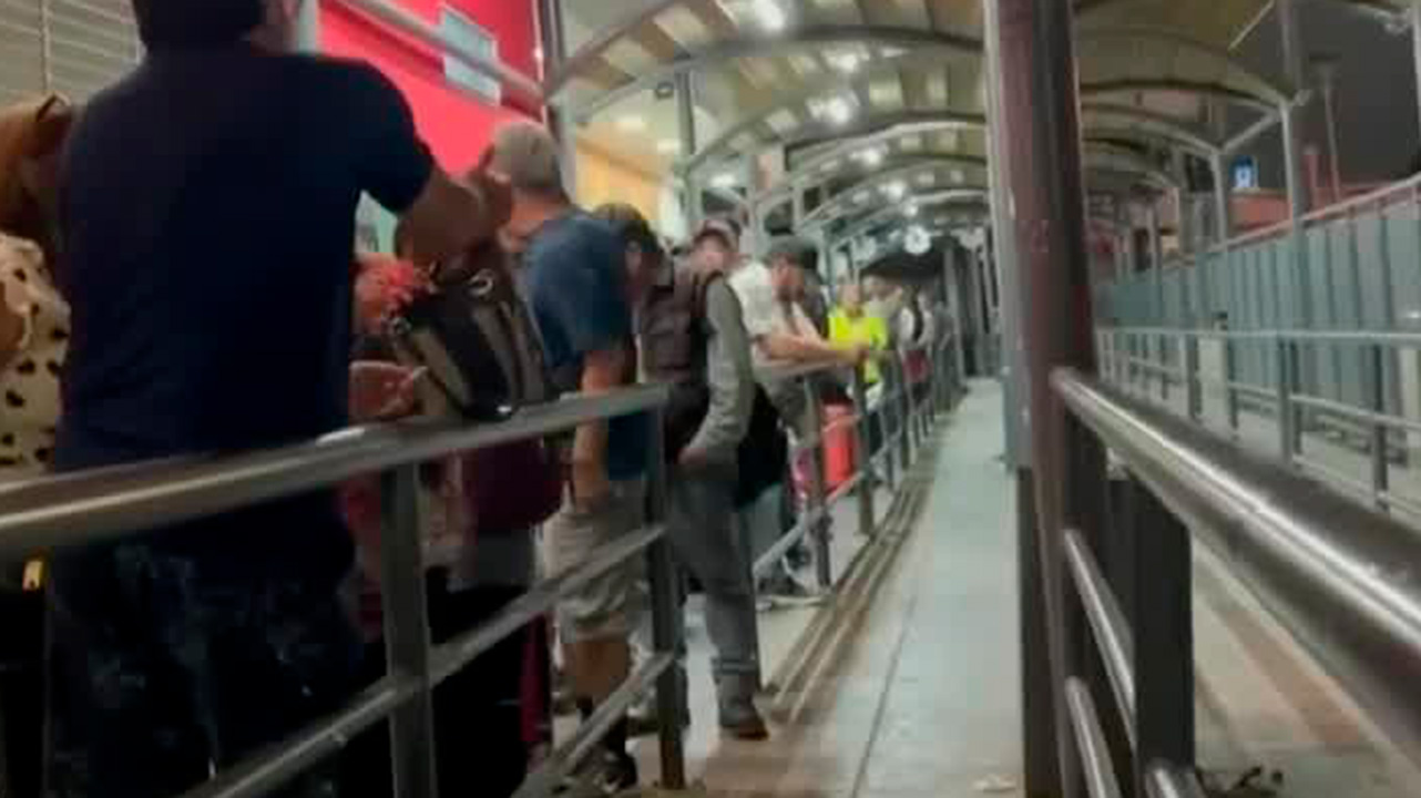El cruce fronterizo de Tijuana experimenta un colapso debido a la falla global de Microsoft