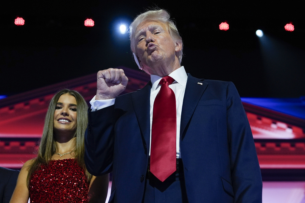 Donald Trump fue amenazado de muerte por internet. | AP