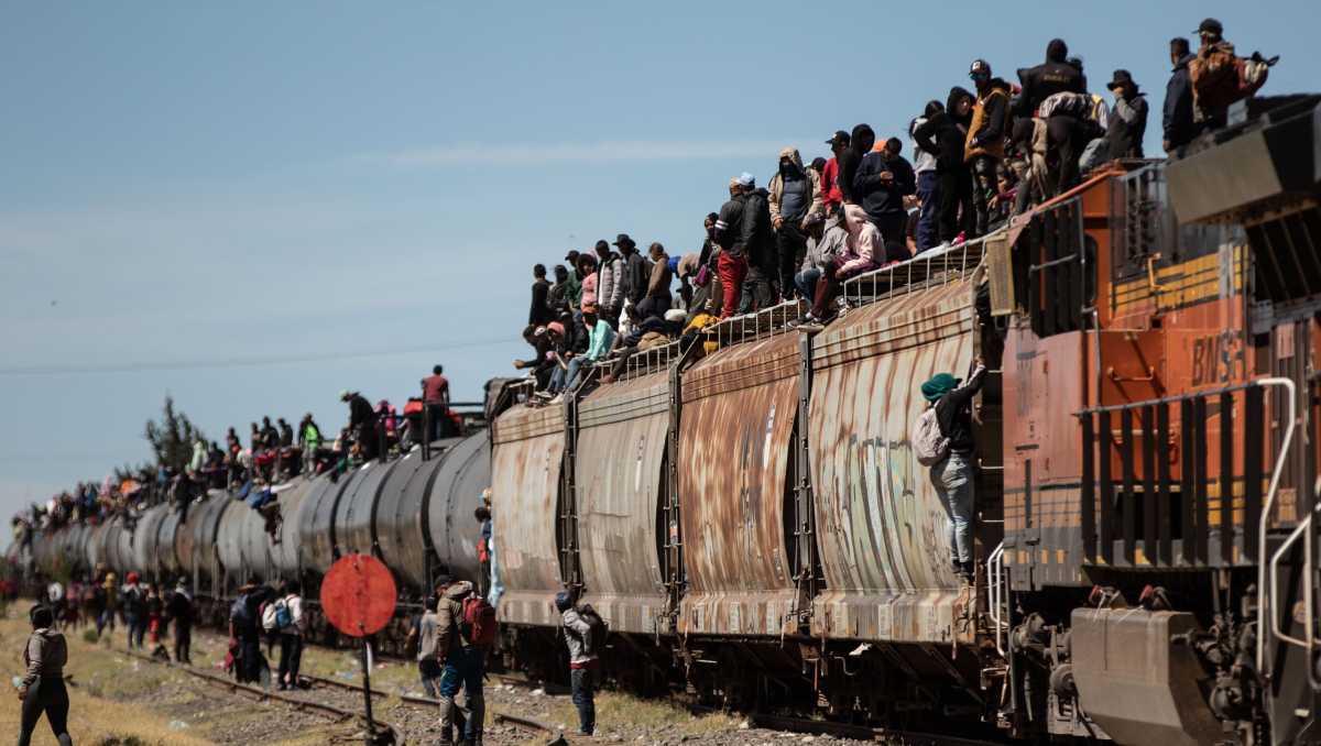 Grupo México Transportes diáloga con autoridades federales para que ninguno de sus trenes sea abordado por personas. | Cuartoscuro
